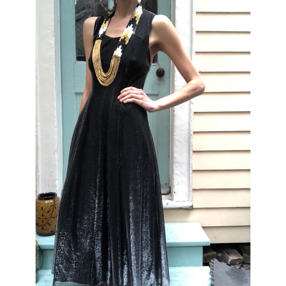 Vintage shimmery gown - Picture 3 of 8